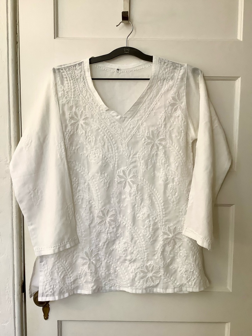 Beautiful Embroidered Boho Tunic Top 100% Cotton, NWOT, size 40/Women’s Medium,